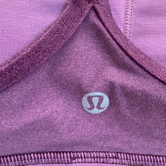 Lululemon Sports Bra Size 8 - Picture 3 of 3